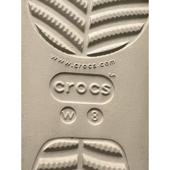 Crocs Classic Platform Slide Bone Beige Women Casual Sandals Slippers 208180-2Y2 - Picture 9 of 10